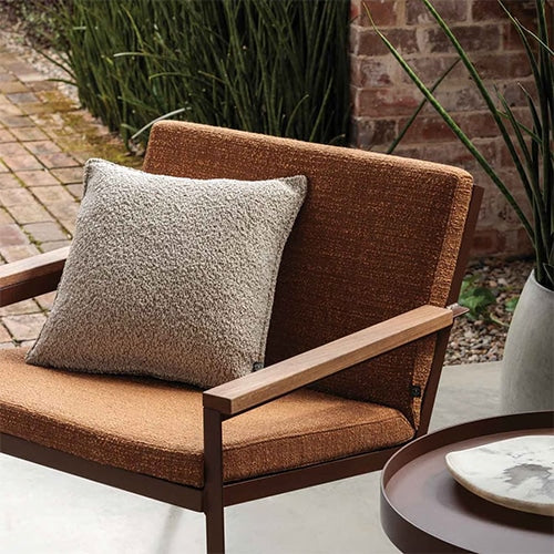 Mokum Elba - The Foam Booth