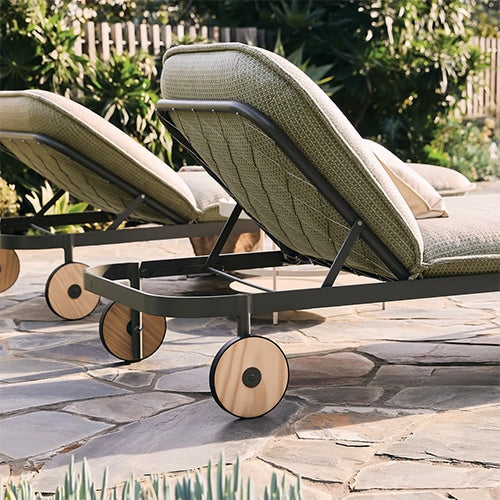 Mokum Esplanade - The Foam Booth