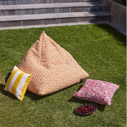 Warwick Joss - The Foam Booth