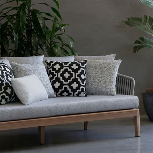 Mokum Tanami - The Foam Booth